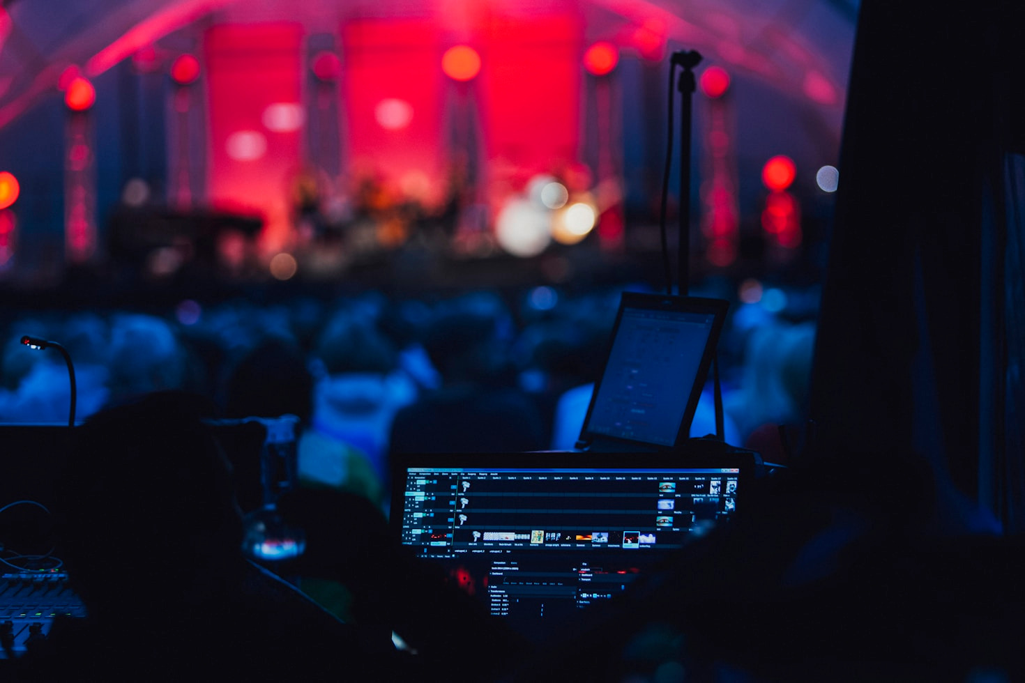 Innovative Solutions in the Creative Economy